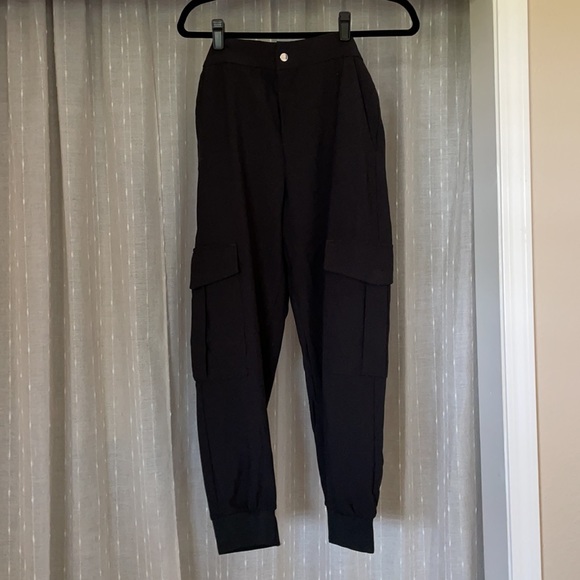 Zara Black Jogger Pants - Picture 2 of 2